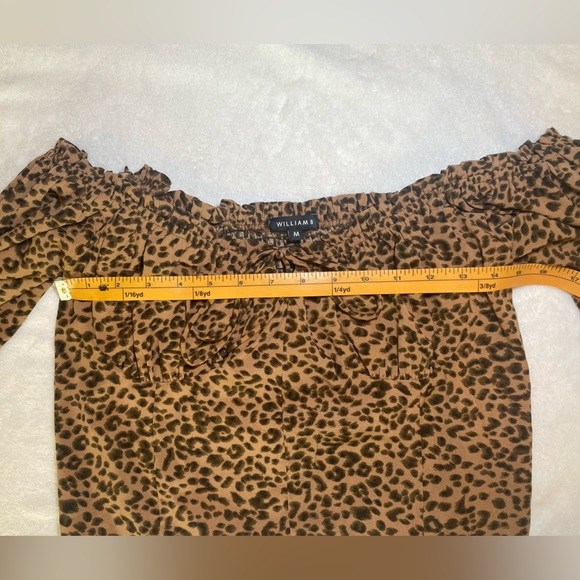 William B Cheetah Print Long Blouson Sleeve Ruched Back Crop Top Size Medium - Picture 10 of 12